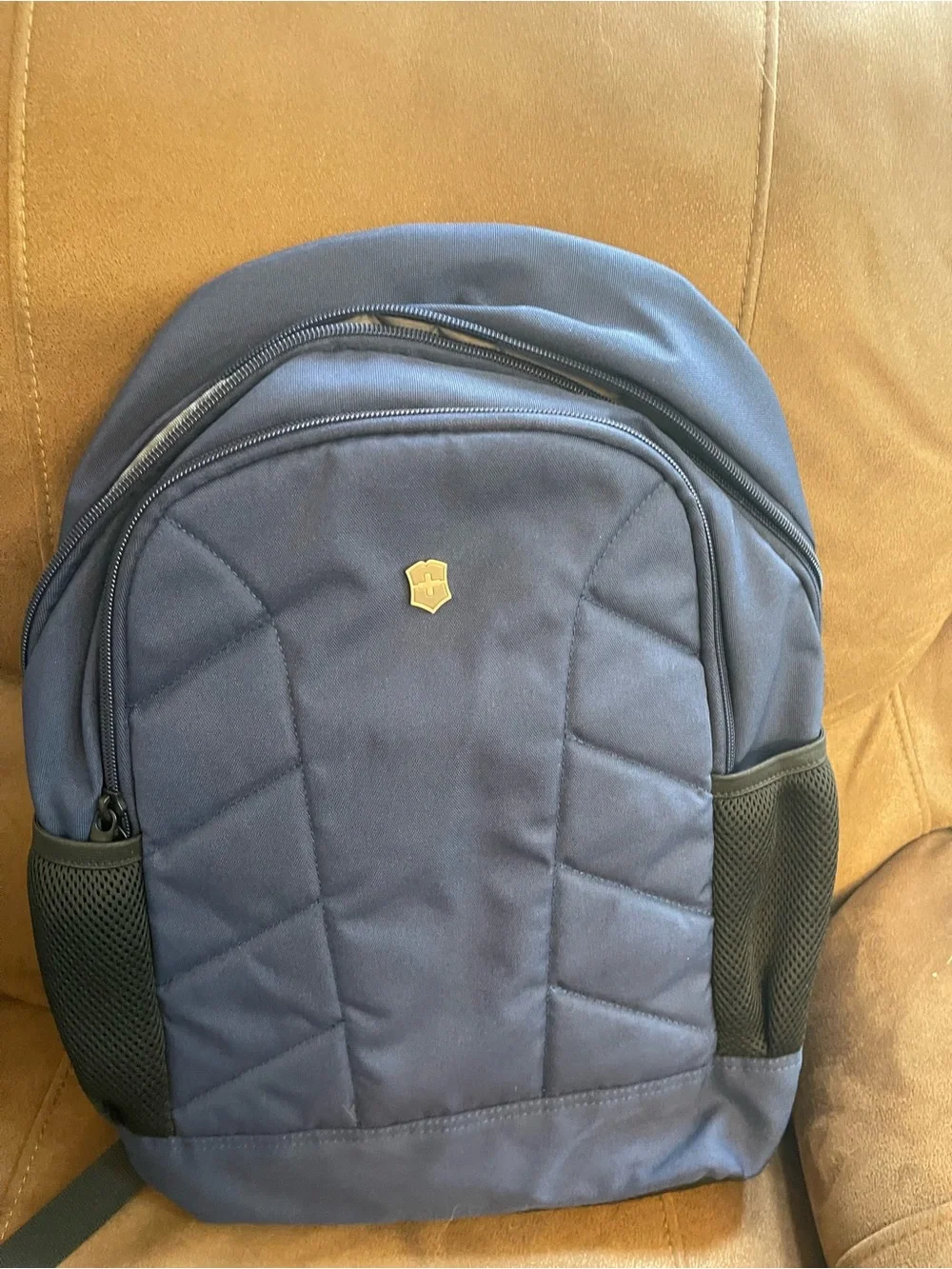 Victorinox Gray Men's Backpack travel gear blue 17”